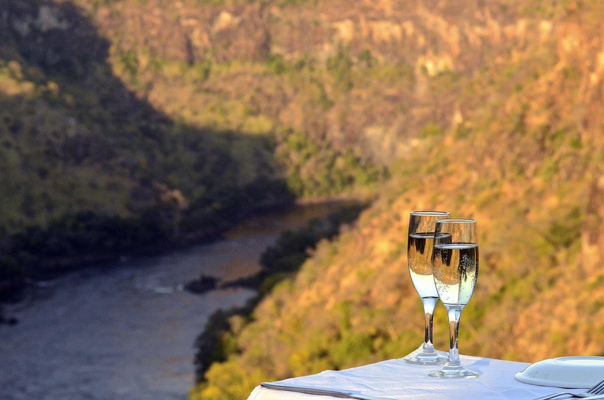 Gorges Lodge Victoria Falls Esterno foto